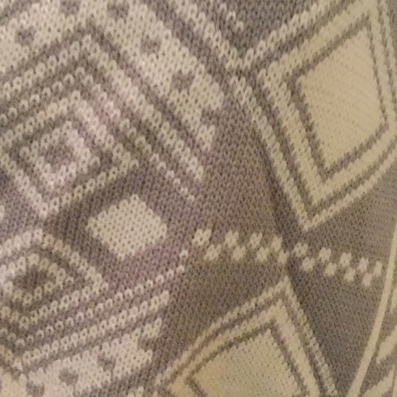 Pink Rose Aztec Print Sweater - Picture 5 of 5